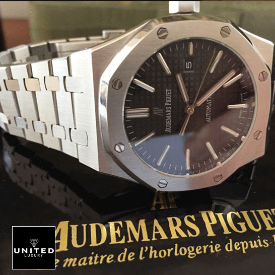 Audemars Piguet Royal Oak 15400ST.OO.1220ST.01 Replica 3 Audemars Piguet Jumboblack Dial Replica on the AP box