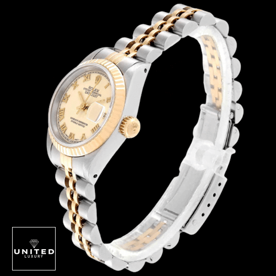 Rolex Fatejust ?vory Roman White Dial Replica black background