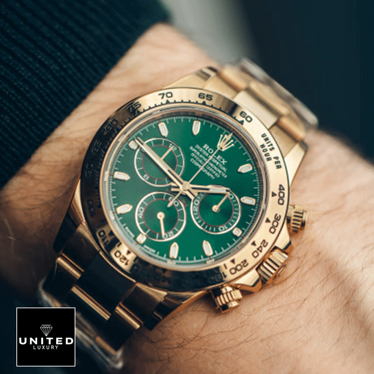Rolex Cosmograph Daytona Oyster Yellow Gold Green Dial 116508-0013 Replica 3 Rolex Cosmograph Daytona Yellow Gold Green Dial 116508-0013 Replica on his arm