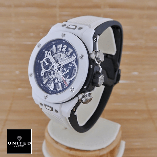 Hublot Big Bang Unico Replica 3 Hublot Big Bang White Rubber Bracelet Replica on the stand push button