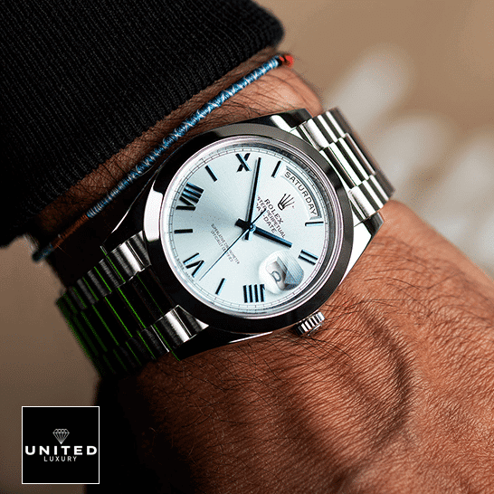 Rolex Oyster Day-Date 228206 Replica 4 rolex-day-dat_e228206_stainless_steel_blue_diagonal_dial_oyster-_man