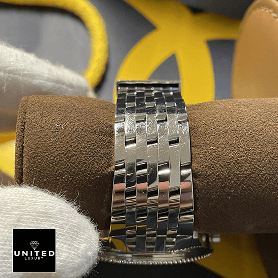 Breitling Navitimer 41 Replica 4 breitling-navitimer-A17326211G1A1-replica-silvertone