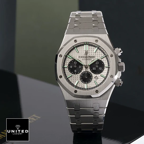 AP 26331 Replica 5 audemars_piguet_royal_oak_white_dial_26331ST.OO_.1220ST.03_man