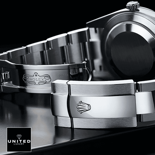 Rolex Lady Datejust Replica 6 Rolex Datejust 179179 Replica Open Fold Clasp on the Rolex Logo on the table