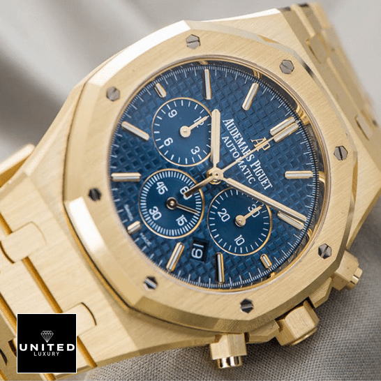 AP Yellow Gold Replica 4 Audemars Piguet Gold Case Blue Dial Replica crown / push button