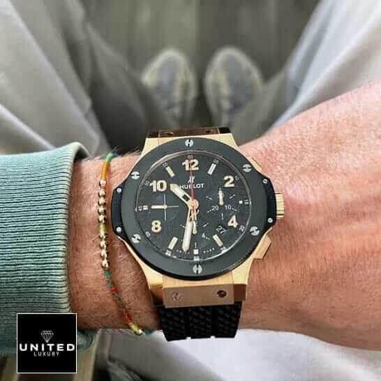 Hublot Big Bang Steel Rose 301.PB.131.RX Replica 2 Hublot Big Bang Black Bezel Gold Case Replica on the man wrist