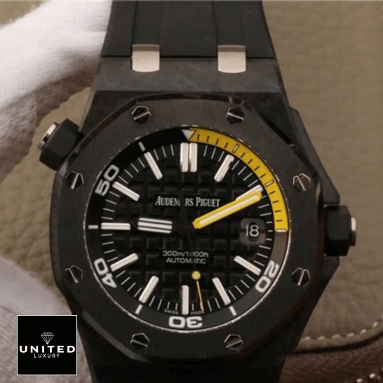 Audemars Piguet Royal Oak Offshore 15706AU.OO.A002CA.01 Replica 5 Audemars Piguet 15706AU.OO_.A002CA.01 Black Dial Replica on the hand