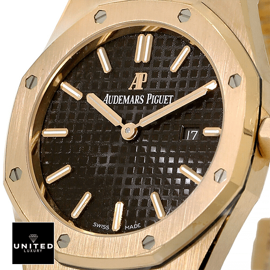 Ap Quartz Replica 4 audemars_piguet_royal_oak_quartz_67650OR.OO_.1261OR.01_unitedluxury_pinkgold_women