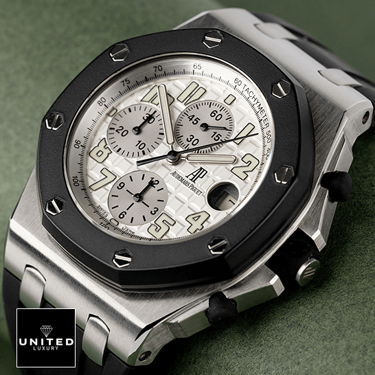 Audemars Piguet Royal Oak Offshore 25940SK.OO.D002CA.02.A Replica 9 Audemars Piguet Royal Oak White Dial Black Bezel Replica dark green background