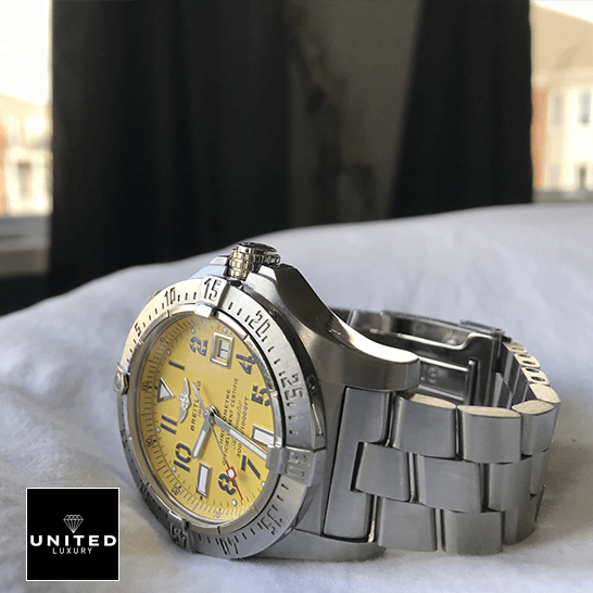 Breitling Avenger II Seawolf A1733110/I519 Replica 5 breitling_aeromarine_avenger_seawolf_man