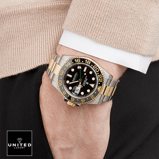Rolex Gmt Two Tone Replica 6 Rolex GMT-Master II 116713 Two Tone Oyster Replica on his arm
