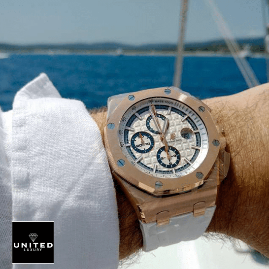 Audemars Piguet Royal Oak Offshore 26408OR.OO.A010CA.01 Replica 6 Audemars Piguet Gold Case White Dial Rubber White Bracelet Replica sea background