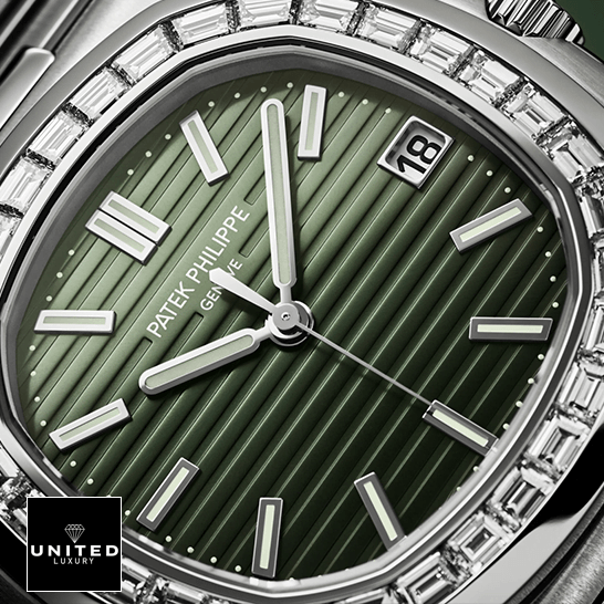 Patek Philippe Diamond Bezel Replica 1 Patek Philippe Diamond Bezel Green Dial Replica front view