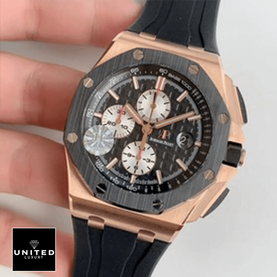 AP Rose Gold Black Replica 1 ASudemars Piguet Royal Oak Black Dial Gold Case Replica on the hand