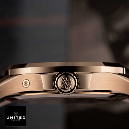 Patek Travel Time Replica 2 Patek Philippe Geneve Gold Case Replica crown / push button