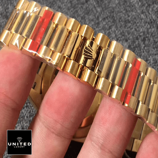 Rolex Presidential Yellow Gold 228238-0003 Replica 5 Rolex 228238-003 Gold replica jubilee rolex logo on the bracelet