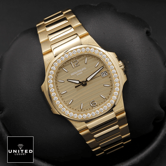 Patek Philippe Nautilus 7010/1R-012 Replica 8 Patek Philippe Nautilus 70101R-012 Diamond Bezel Rose Gold Dial Replica