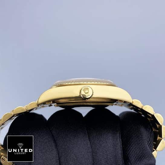 Rolex Ivory Replica 7 Rolex Day-Date 40 228239 Gold Case Right Side Crown Pusher Replica