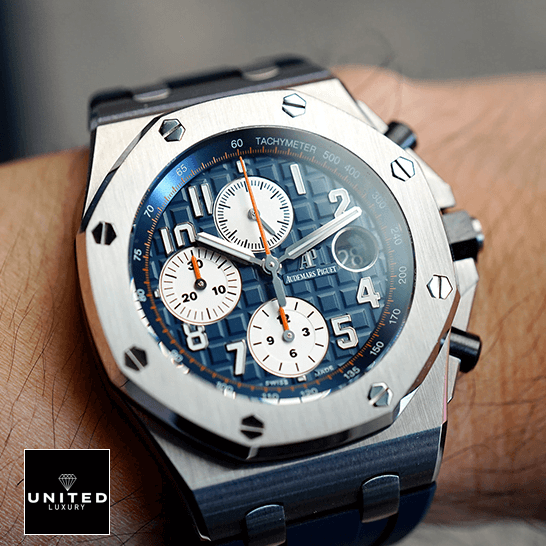 Audemars Piguet Navy Replica 3 Audemars Piguet Blue Dial Royal Oak Replica on the wrist red second hand